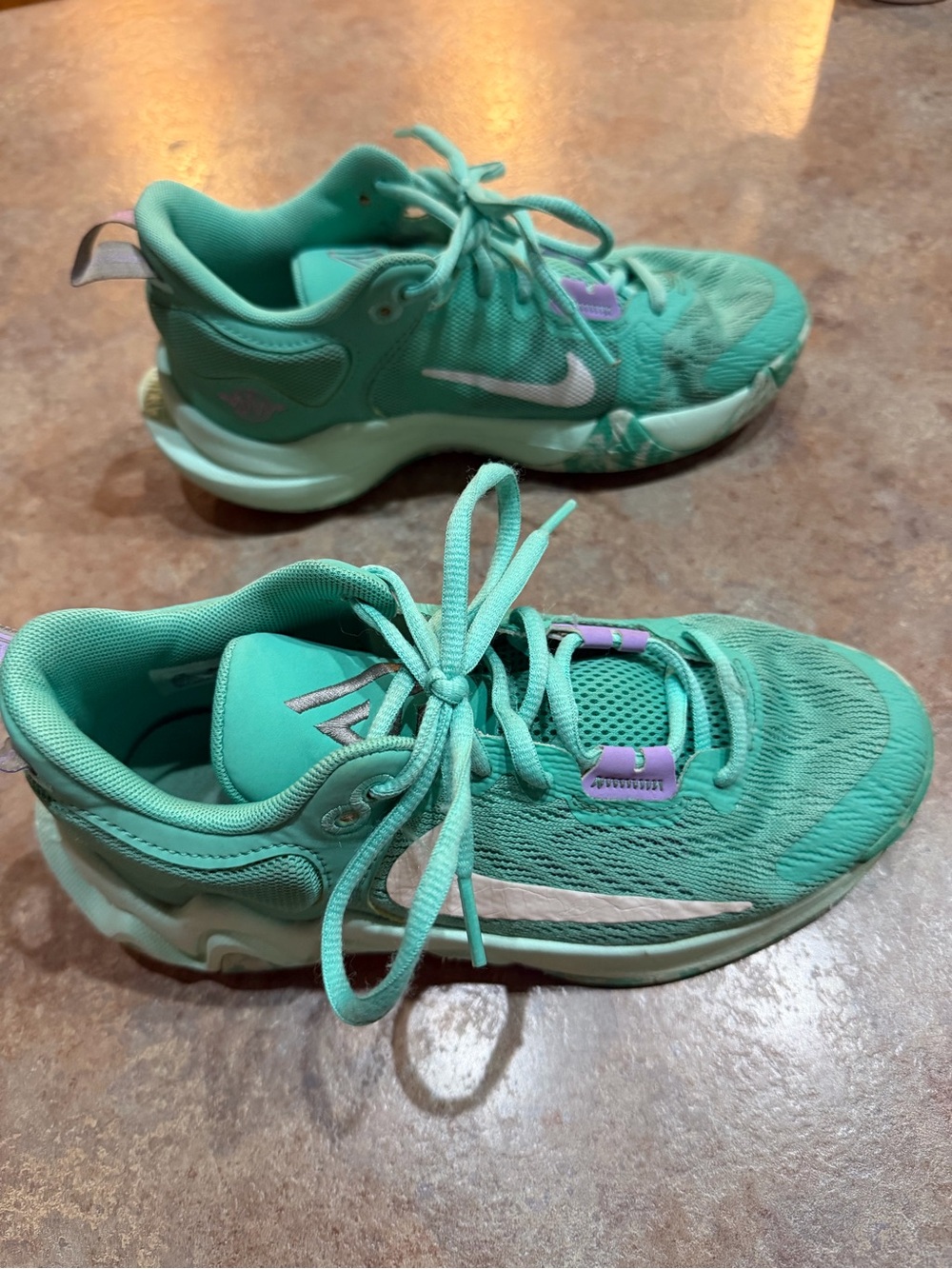 Nike Giannis Immortality 2. Size 3.5Y - Picture 2 of 6
